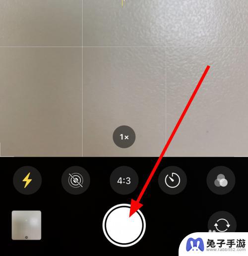 苹果手机原相机拍照怎么开闪光灯
