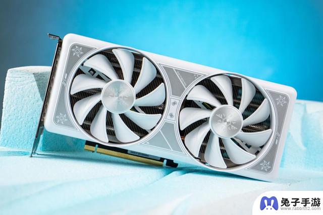 《真·女神转生V：创世还是复仇？》配备 GeForce RTX 4070 SUPER 踏雪Mini